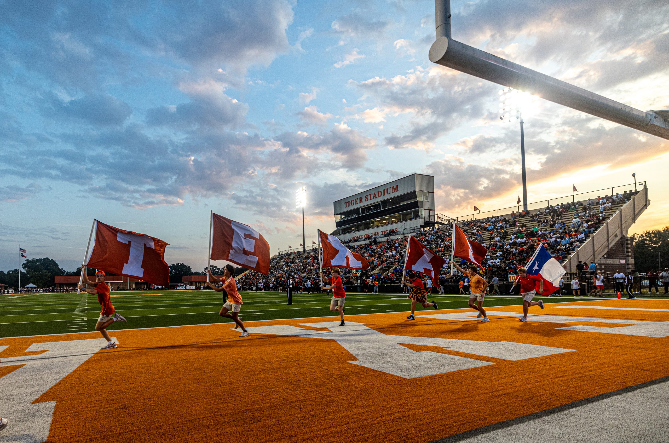 9_19_vsfayetteville_AS-1451